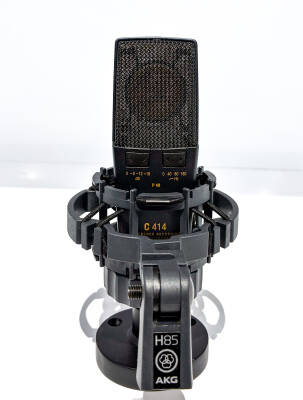 AKG C414 XLII Reference Multipattern Condenser Microphone
